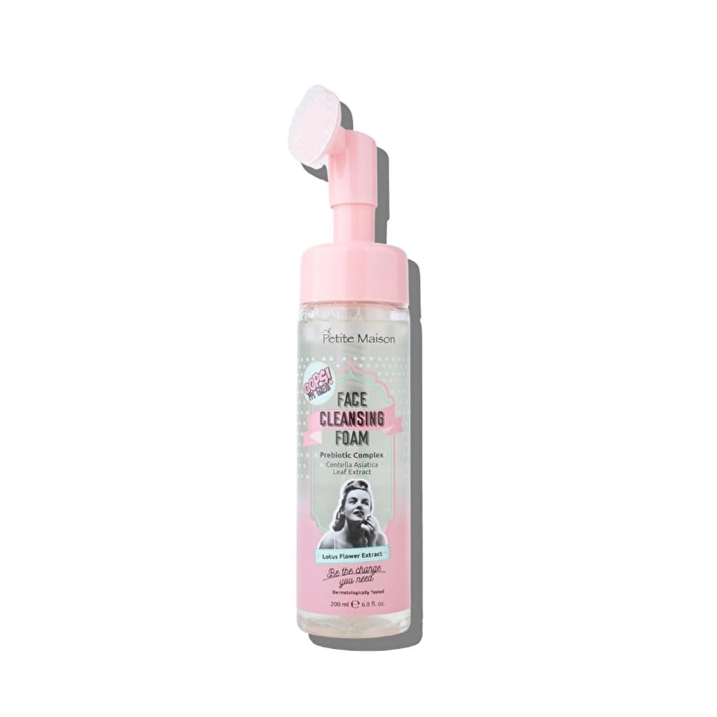 Petite Maison Özel Fırça Başlıklı Yüz Temizleme Köpüğü 200 ml